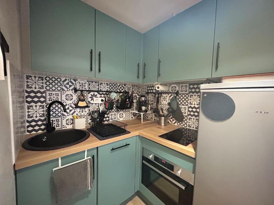 Au Spacieux Pour 7p, Piscine Sauna Apartment *